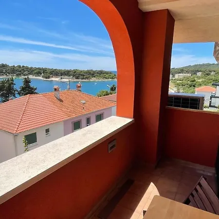 Red&green Apartment Pula